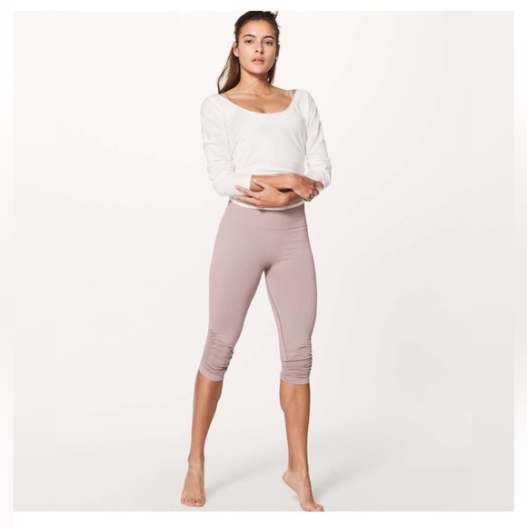 Lululemon Awakening Crop Taryn Toomey Collection 17” Misty Mauve - Size 6 - Picture 2 of 11